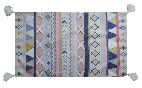 Accent Rug with corner fringes (25" x 45")